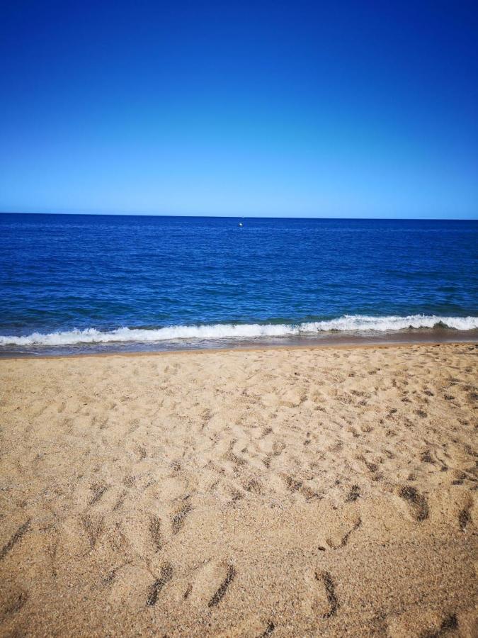 Apartamento Playa Santa Sussana Barcelona ซานตาซูซานนา ภายนอก รูปภาพ